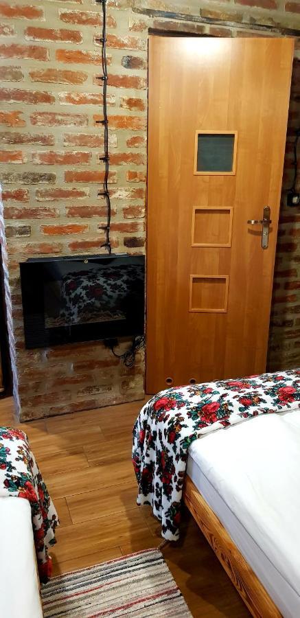 Noclegi Przystanek Bieszczady W Centrum Устшики-Дольне Экстерьер фото
