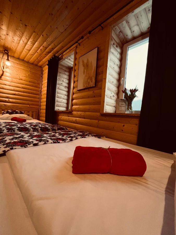 Noclegi Przystanek Bieszczady W Centrum Устшики-Дольне Экстерьер фото