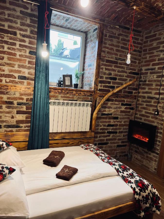 Noclegi Przystanek Bieszczady W Centrum Устшики-Дольне Экстерьер фото