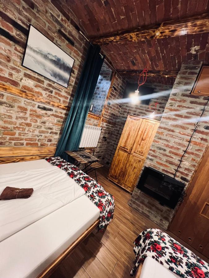 Noclegi Przystanek Bieszczady W Centrum Устшики-Дольне Экстерьер фото